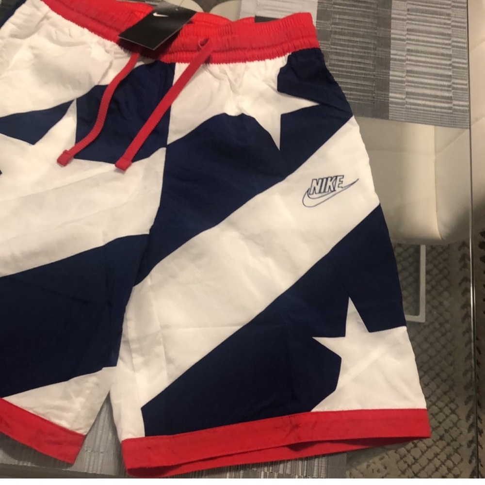 New Men’s Nike USA Woven Shorts Medium